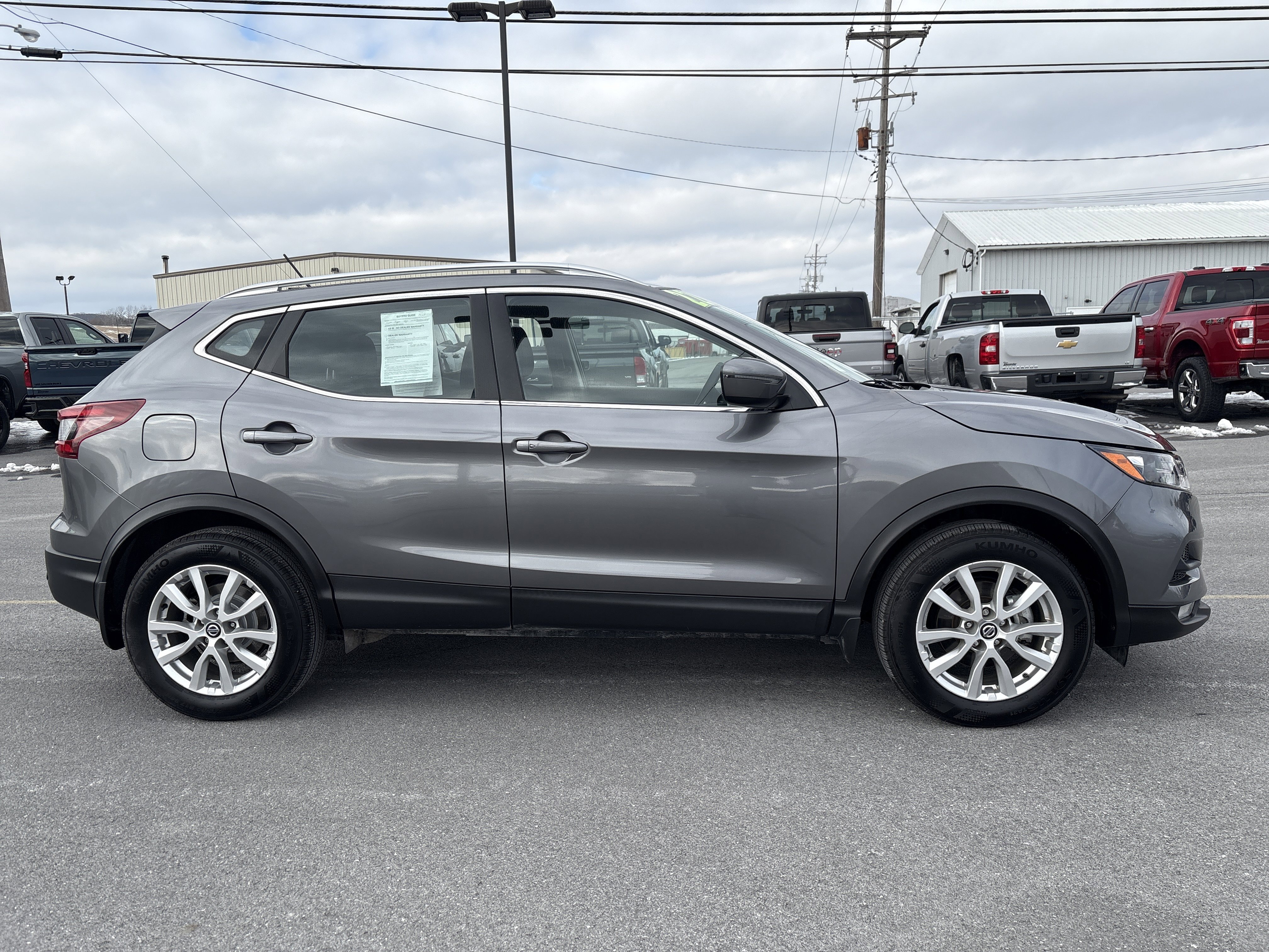 Used 2022 Nissan Rogue Sport SV video 2