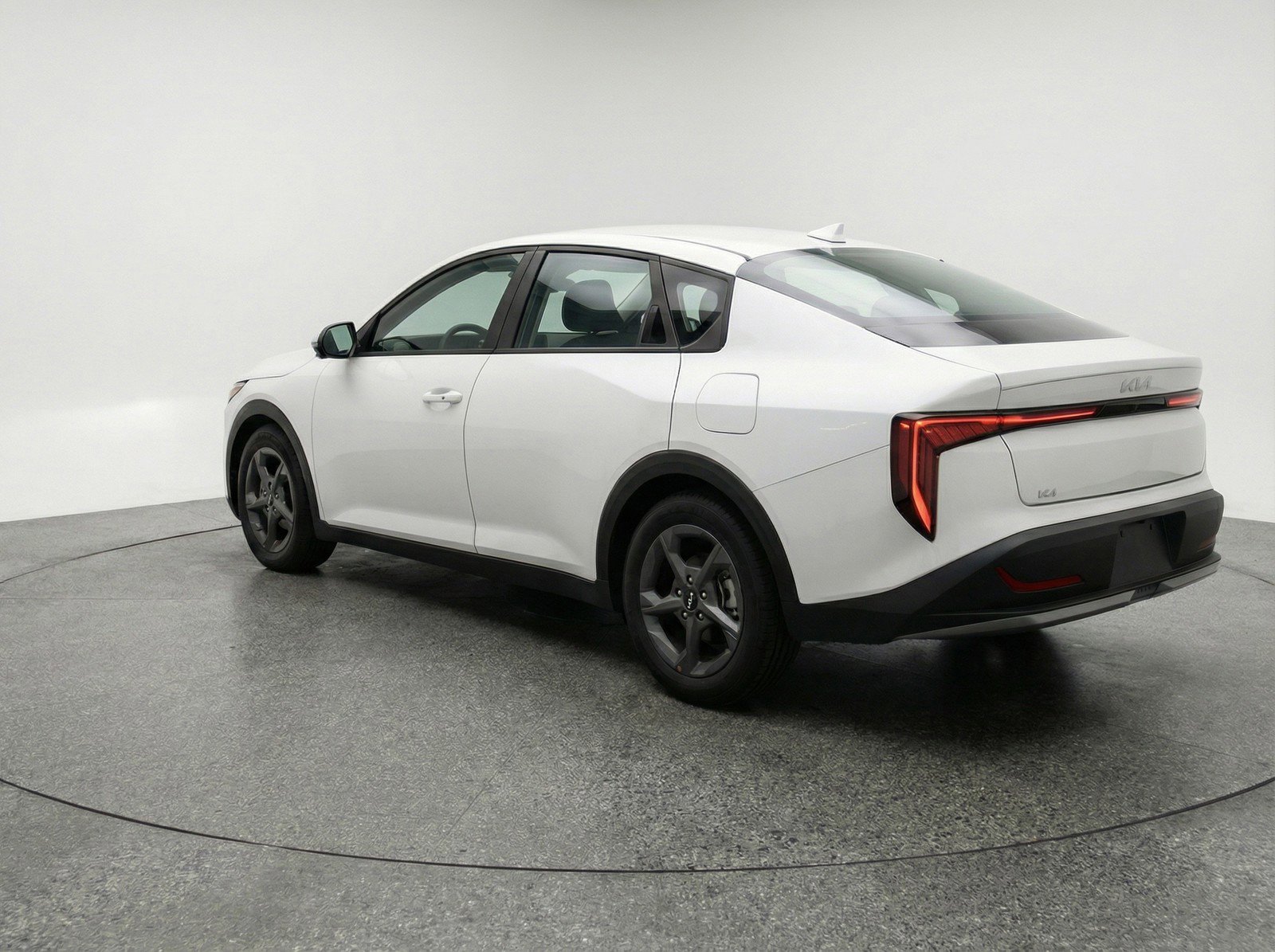 Used 2025 Kia K4 FWD image 5
