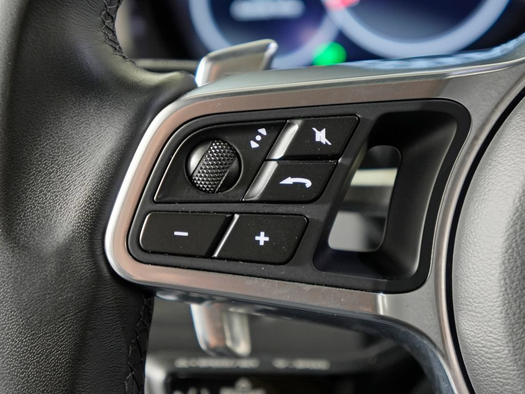 Certified 2023 Porsche Cayenne AWD/4WD image 26
