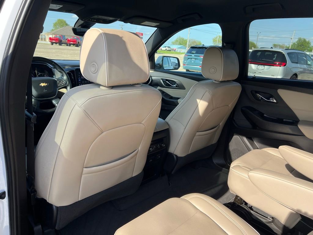 Used 2023 Chevrolet Traverse Premier AWD/4WD image 23