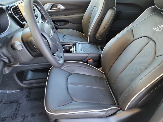 New 2026 Chrysler Pacifica Limited w/ S Appearance Package image 15