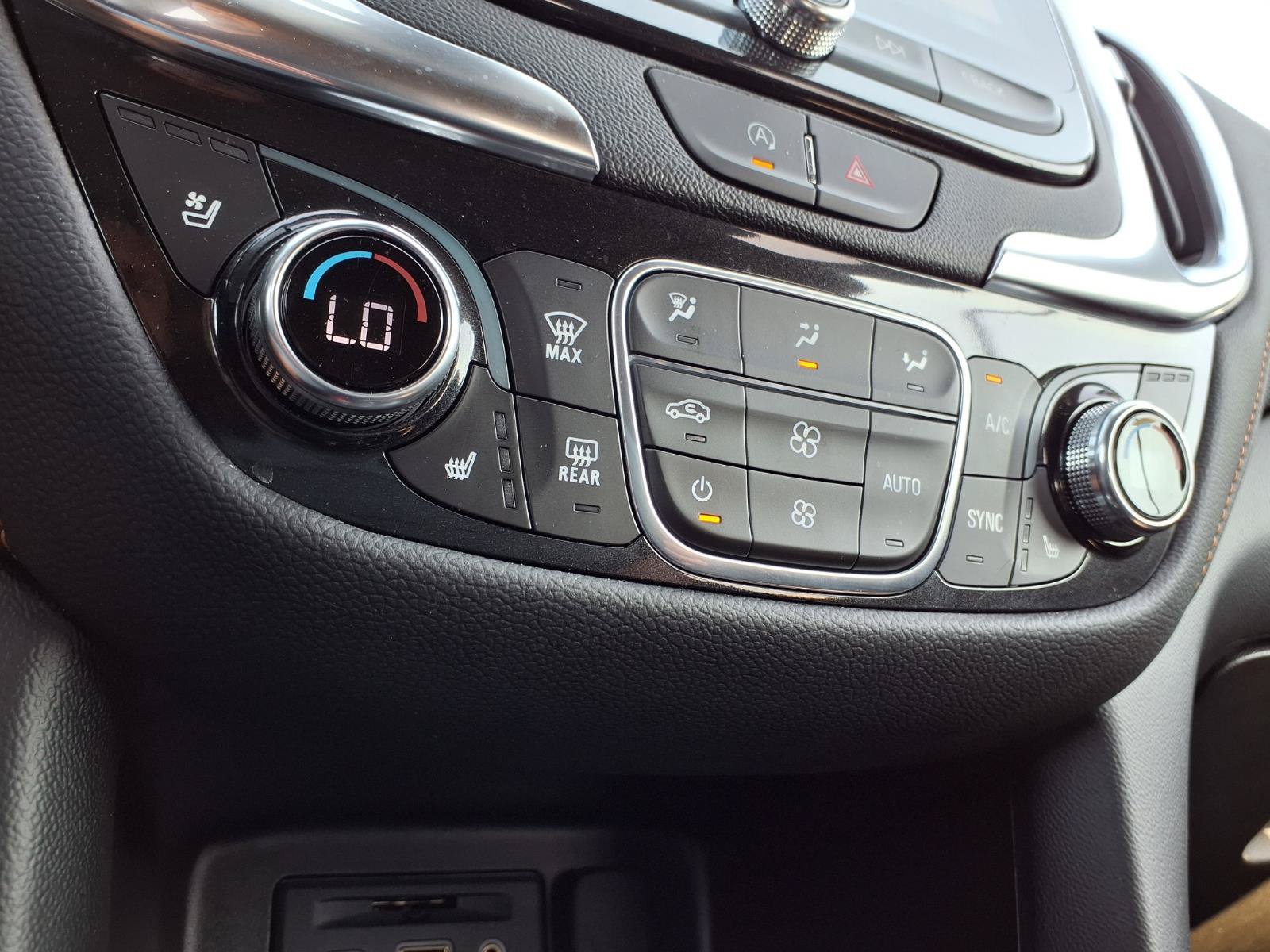 Used 2022 Chevrolet Equinox Premier AWD/4WD image 6
