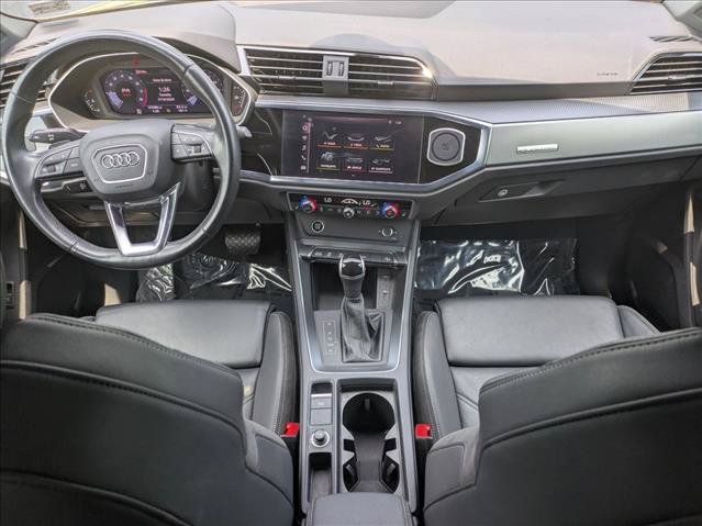 Used 2021 Audi Q3 2.0T Premium w/ Convenience Package AWD/4WD image 17