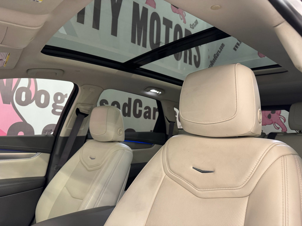 Used 2019 Cadillac XT5 Premium Luxury AWD/4WD image 19