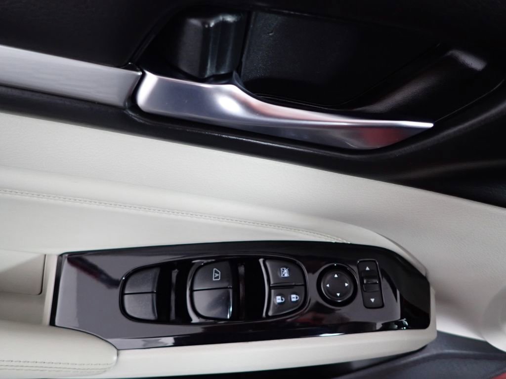 Used 2021 Nissan Altima 2.5 SV w/ SV Premium Package FWD image 22