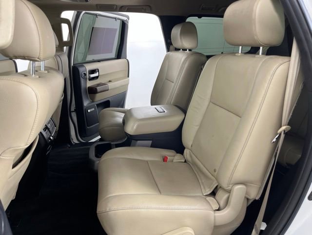 Used 2017 Toyota Sequoia Platinum RWD image 45