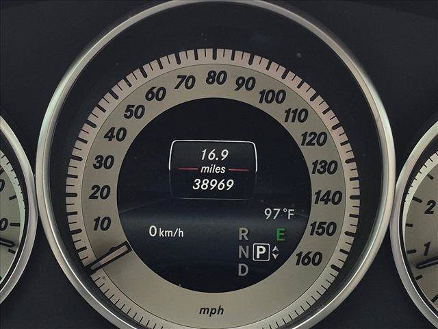 Used 2015 Mercedes-Benz E 400 Sedan image 5