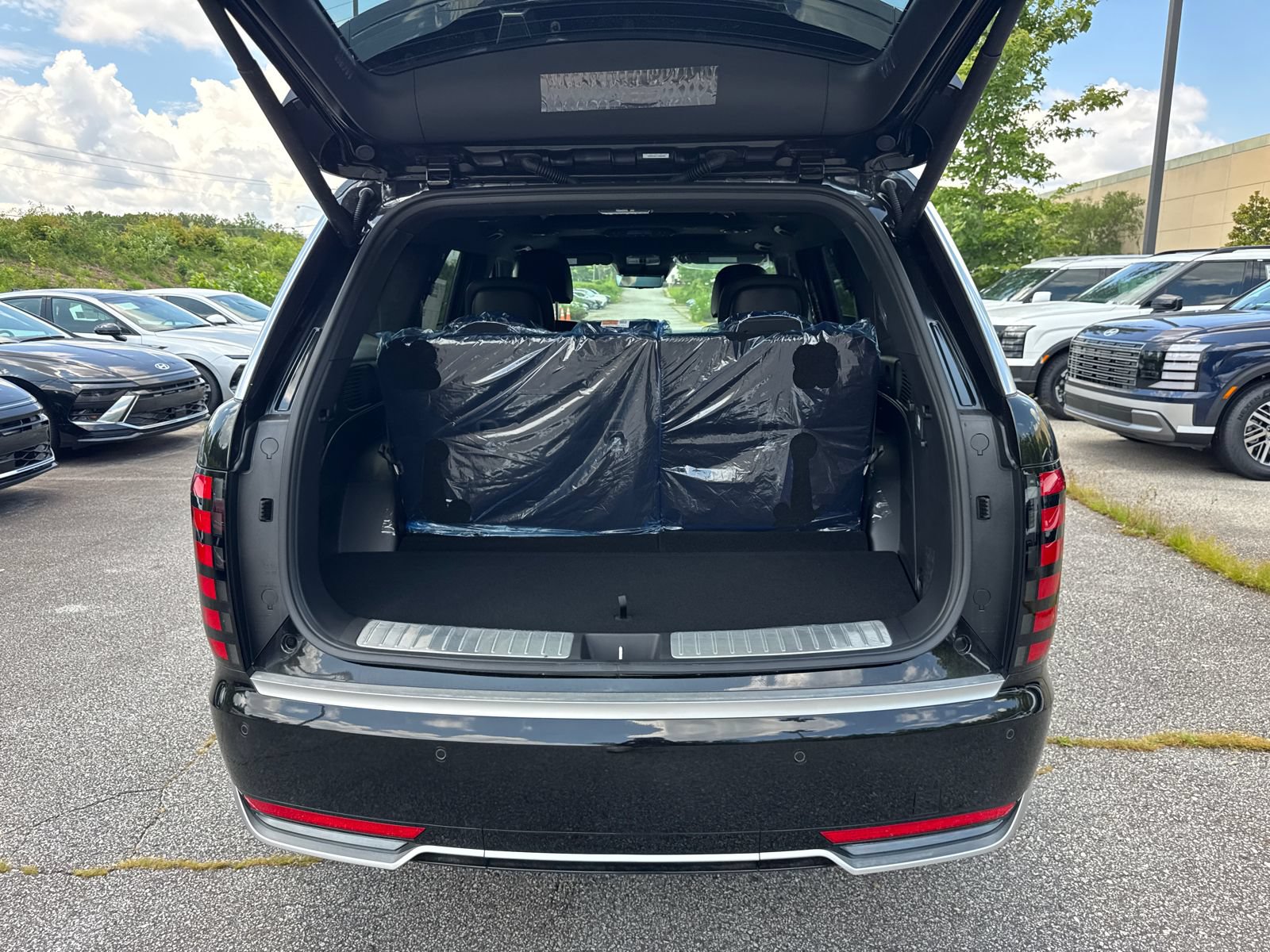 New 2026 Hyundai Palisade Calligraphy AWD/4WD image 19