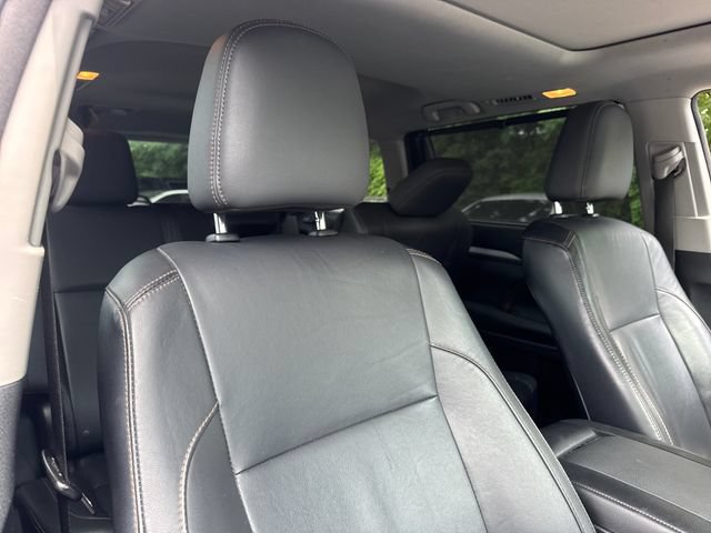 Used 2015 Toyota Highlander XLE FWD image 28