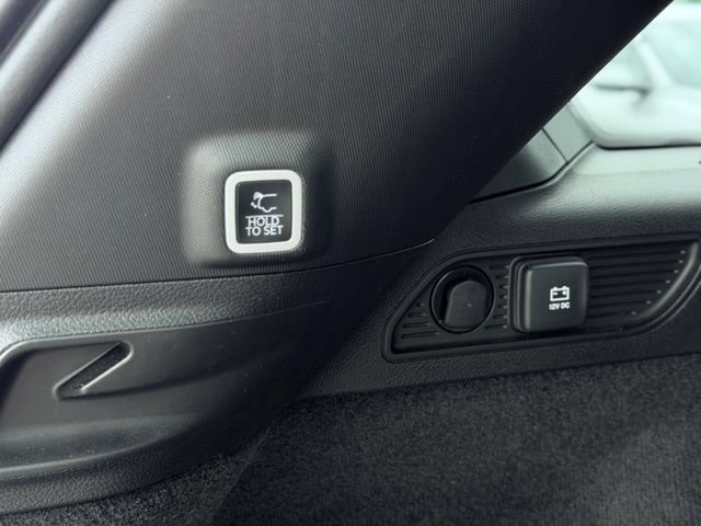 Used 2025 Jeep Grand Cherokee Summit AWD/4WD image 13