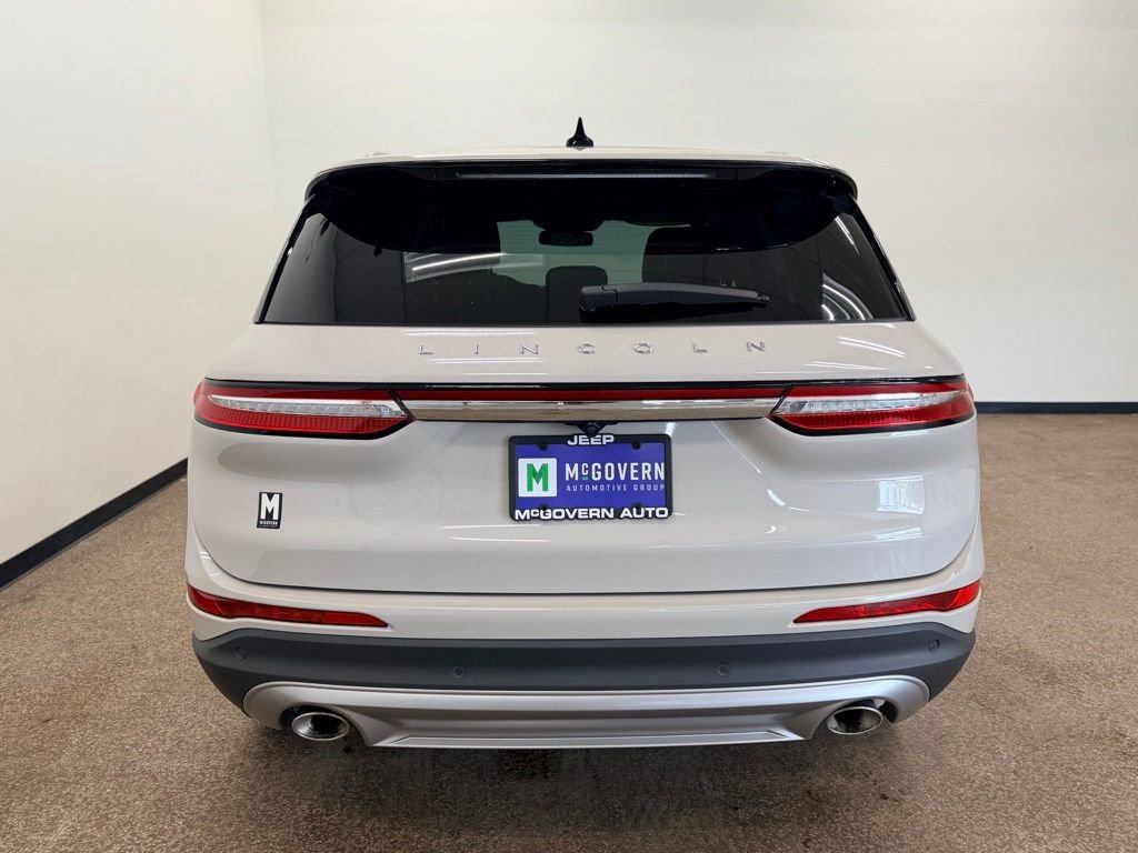 Used 2021 Lincoln Corsair AWD w/ Premium Package image 4