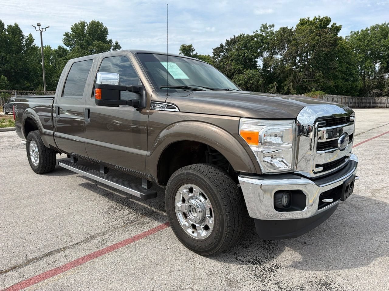 Used 2016 Ford F250 XLT w/ XLT Premium Package AWD/4WD image 1