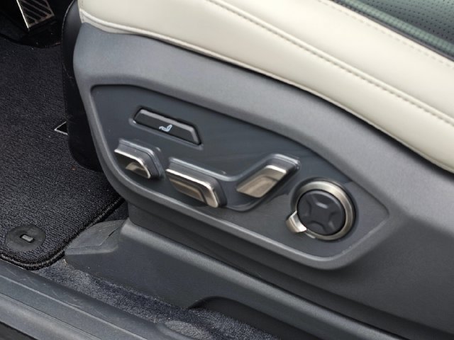 Certified 2024 Kia EV9 GT-Line AWD/4WD image 27