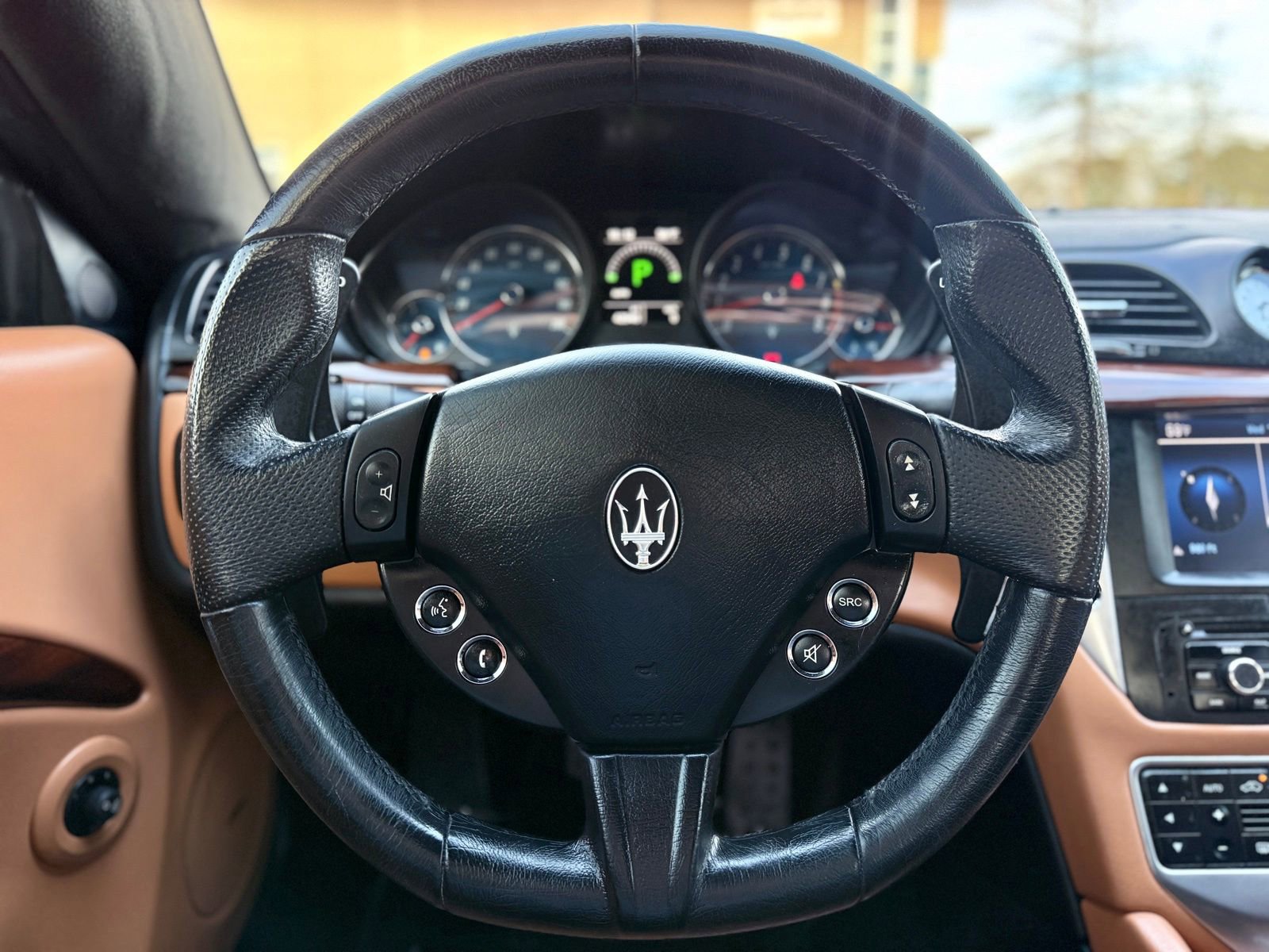 Used 2013 Maserati GranTurismo Sport image 24