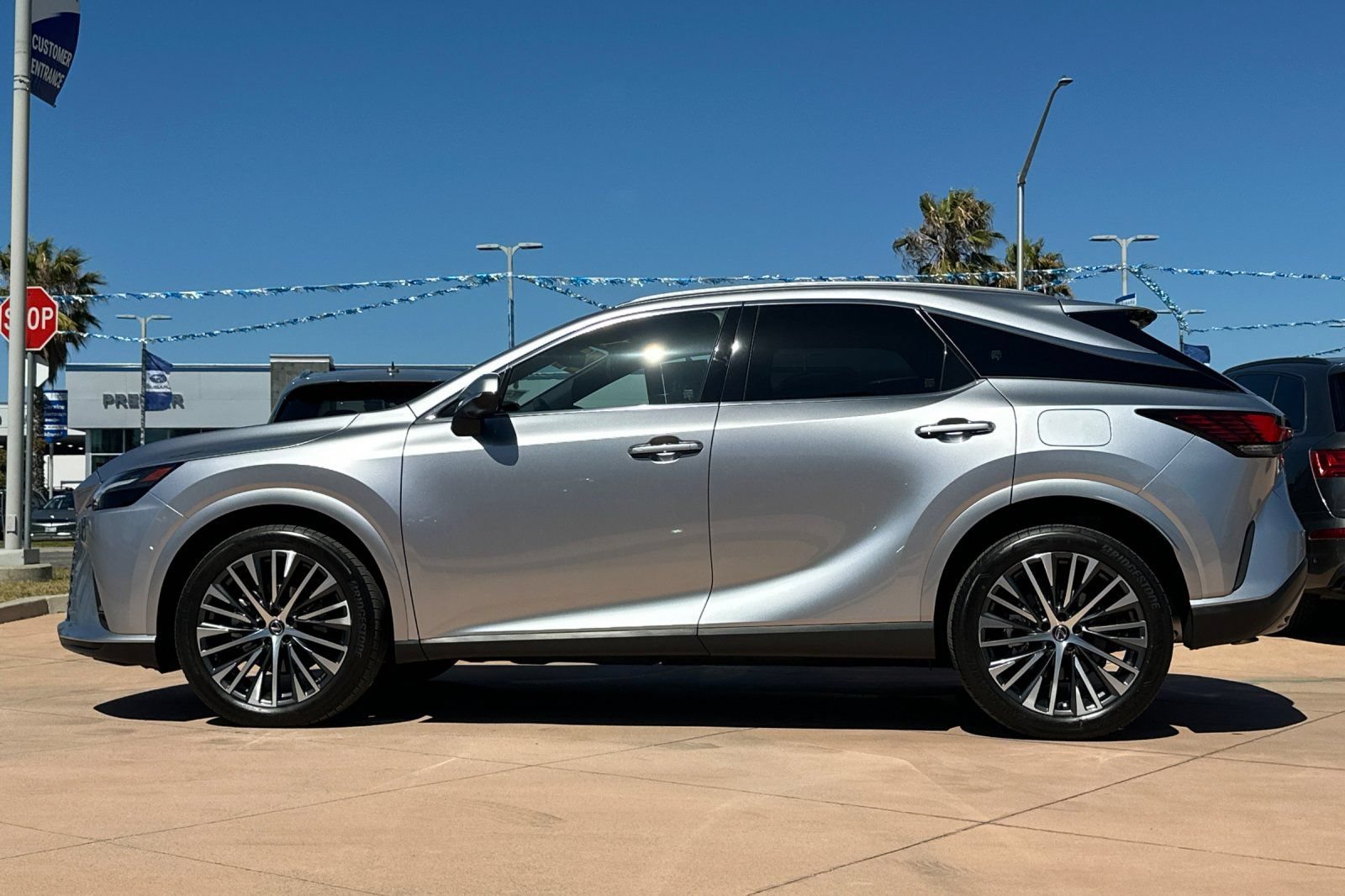 Used 2023 Lexus RX 350 Premium Plus w/ Cold Area Package FWD image 7