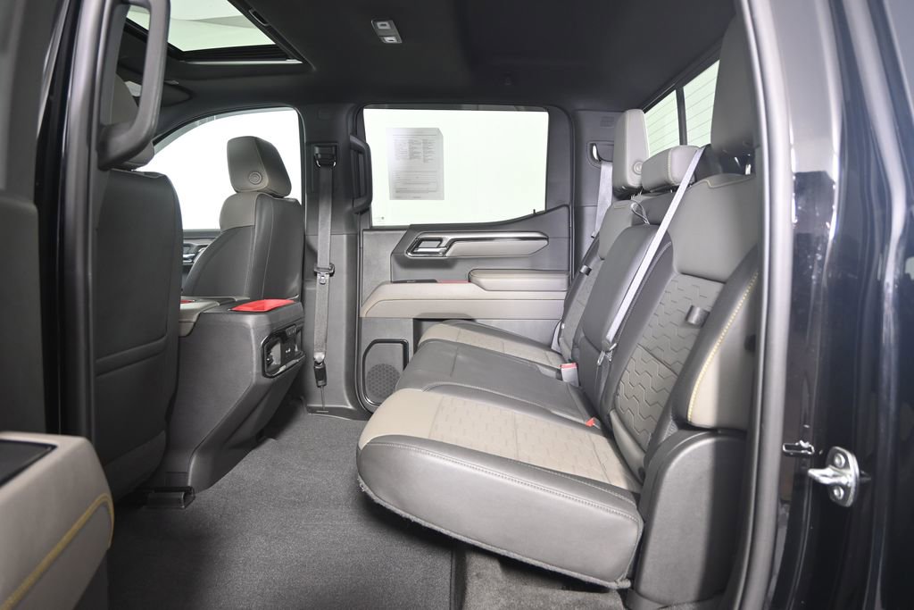 Used 2022 Chevrolet Silverado 1500 ZR2 image 18