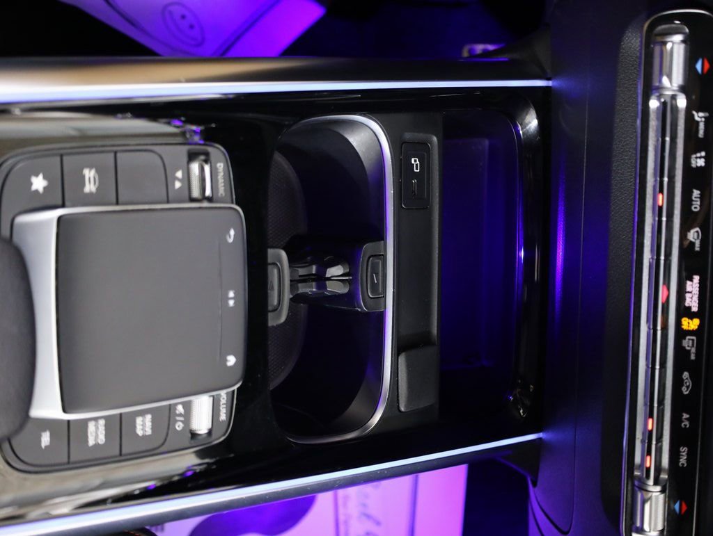 Certified 2022 Mercedes-Benz GLA 250 4MATIC image 22