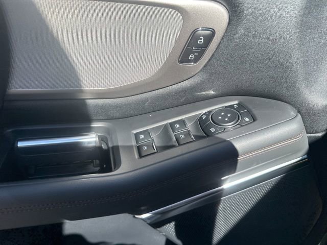 New 2025 Ford Expedition Active image 13