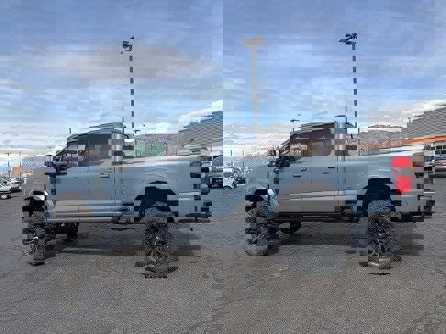 New 2026 Ford F250 Lariat w/ Black Appearance Package image 15