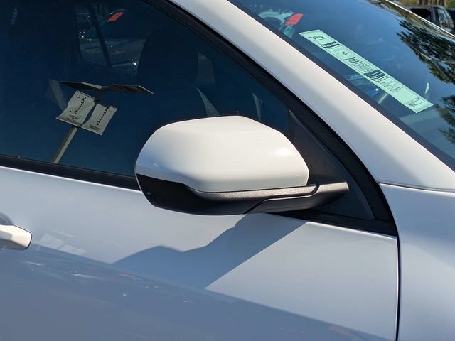 Used 2025 Chevrolet Equinox LT FWD image 11
