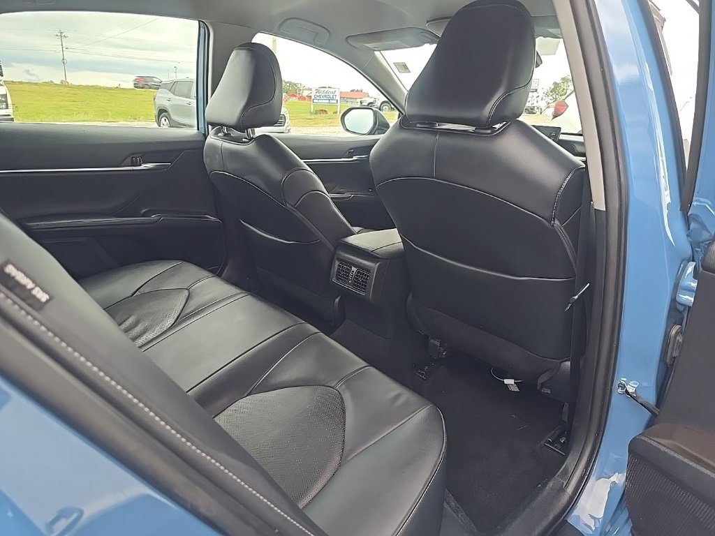 Used 2023 Toyota Camry XSE image 18