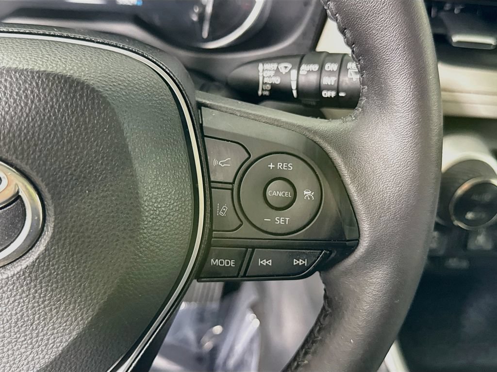 Certified 2023 Toyota RAV4 XLE Premium AWD/4WD image 23