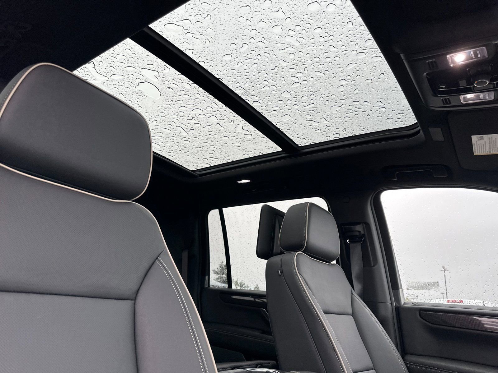 New 2026 GMC Yukon XL Elevation w/ Elevation Premium Package AWD/4WD image 18