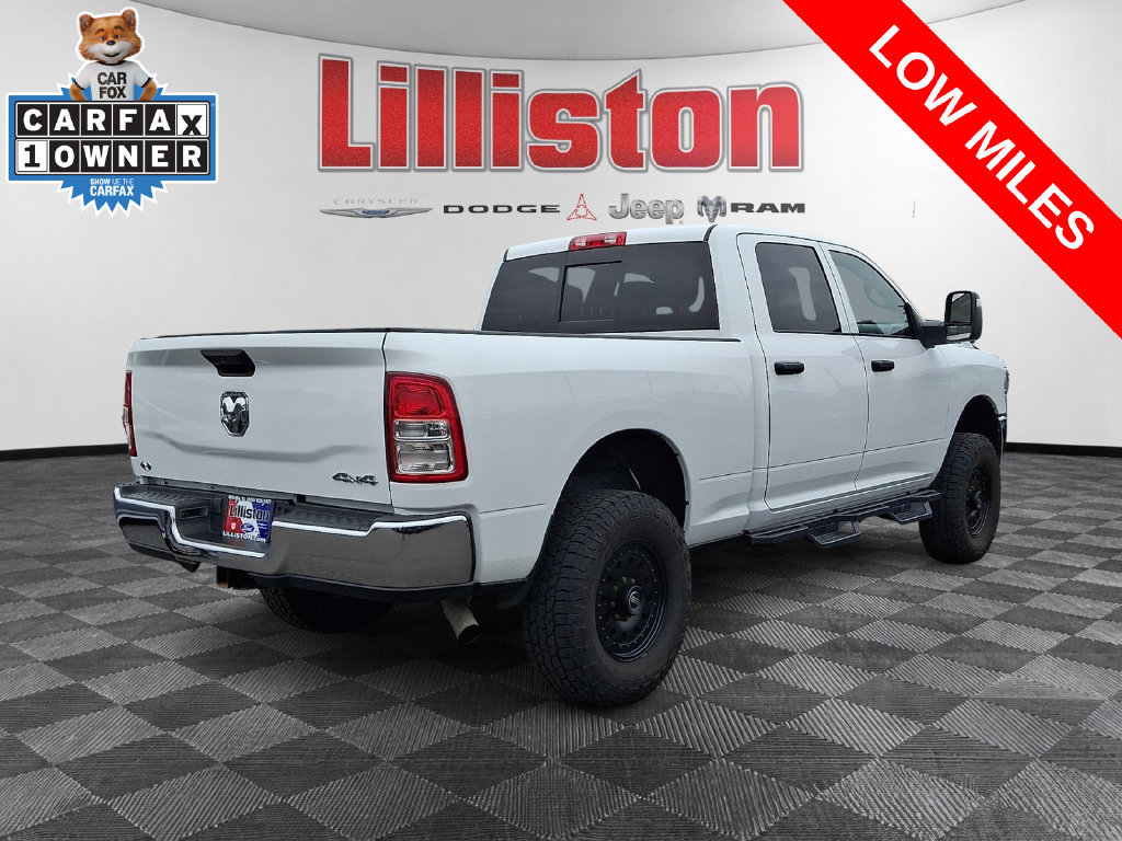 Used 2024 RAM 2500 Tradesman w/ Chrome Appearance Group AWD/4WD image 4