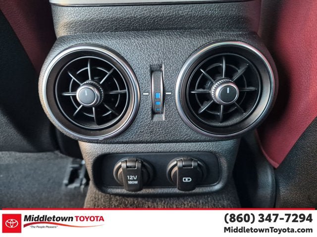 Used 2021 Kia Stinger GT1 AWD/4WD image 30