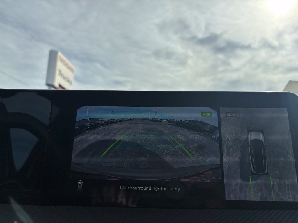 New 2027 Nissan Kicks SR FWD image 32