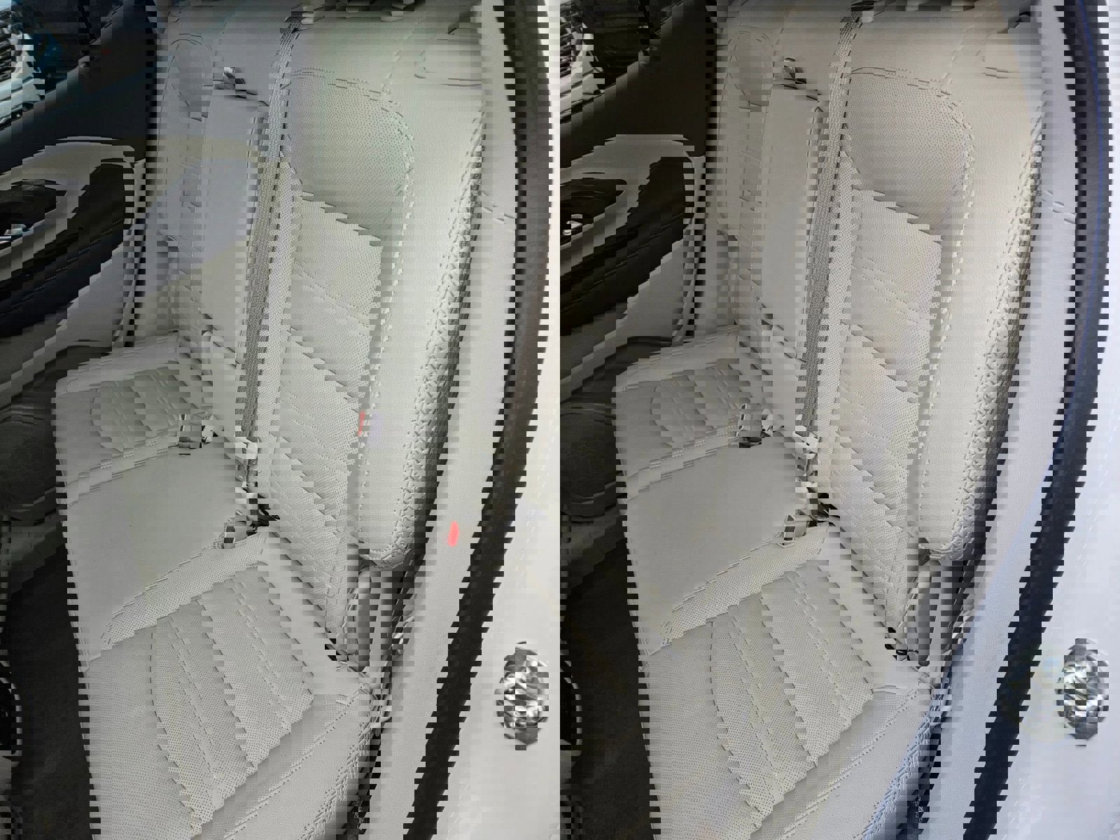 Used 2024 GMC Terrain Denali w/ Denali Premium Package image 27