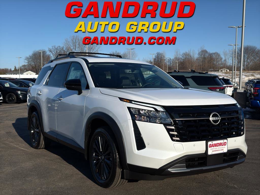 New 2026 Nissan Pathfinder SL image 1