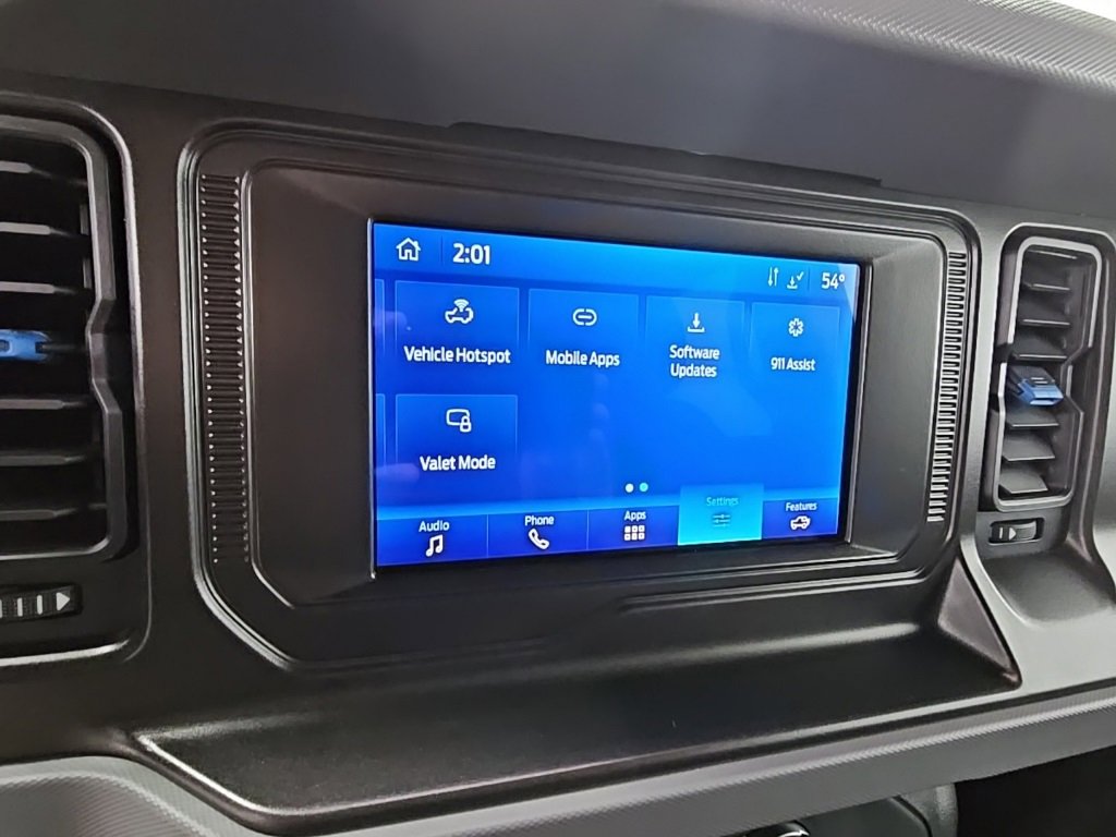 Used 2022 Ford Bronco Black Diamond image 16