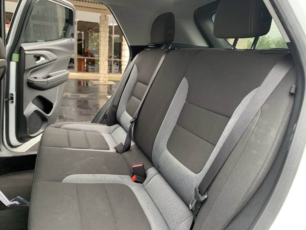 Used 2025 Chevrolet TrailBlazer LT AWD/4WD image 23
