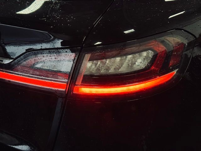 Used 2022 Lincoln Nautilus Reserve image 7