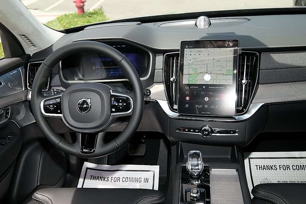 New 2026 Volvo XC90 T8 Ultra w/ Lounge Package AWD/4WD image 26