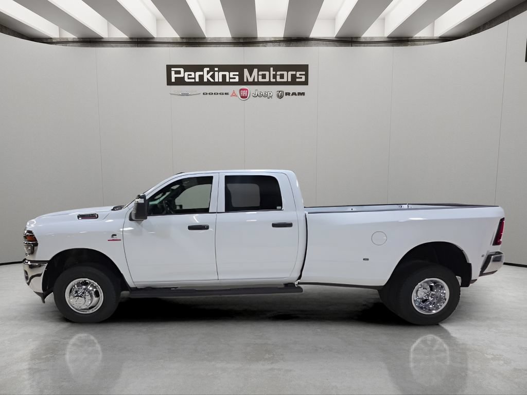 New 2026 RAM 3500 Tradesman AWD/4WD image 2