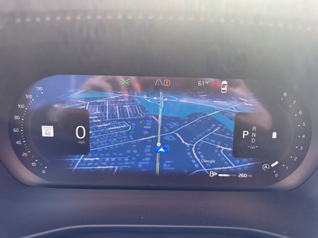 Certified 2025 Volvo XC40 B5 Plus image 21