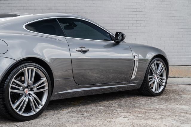 Used 2009 Jaguar XKR R image 39