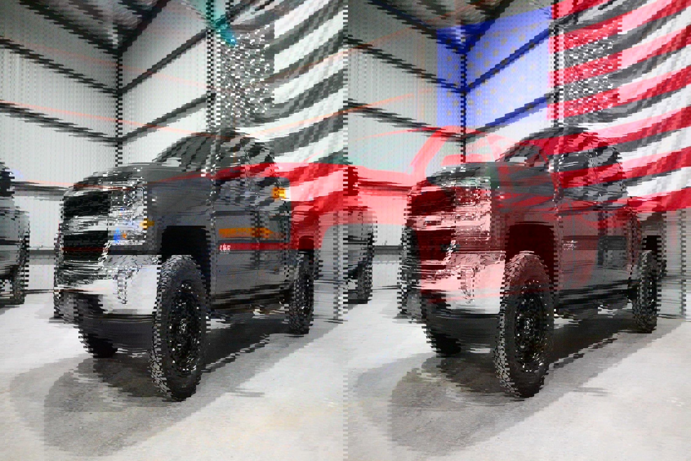 Used 2018 Chevrolet Silverado 1500 LT w/ Texas Edition image 3