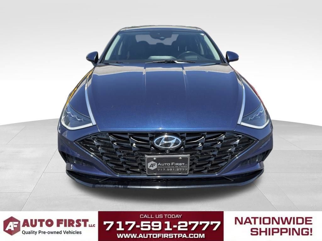 Used 2022 Hyundai Sonata Limited w/ Preferred Accessory Package FWD image 8