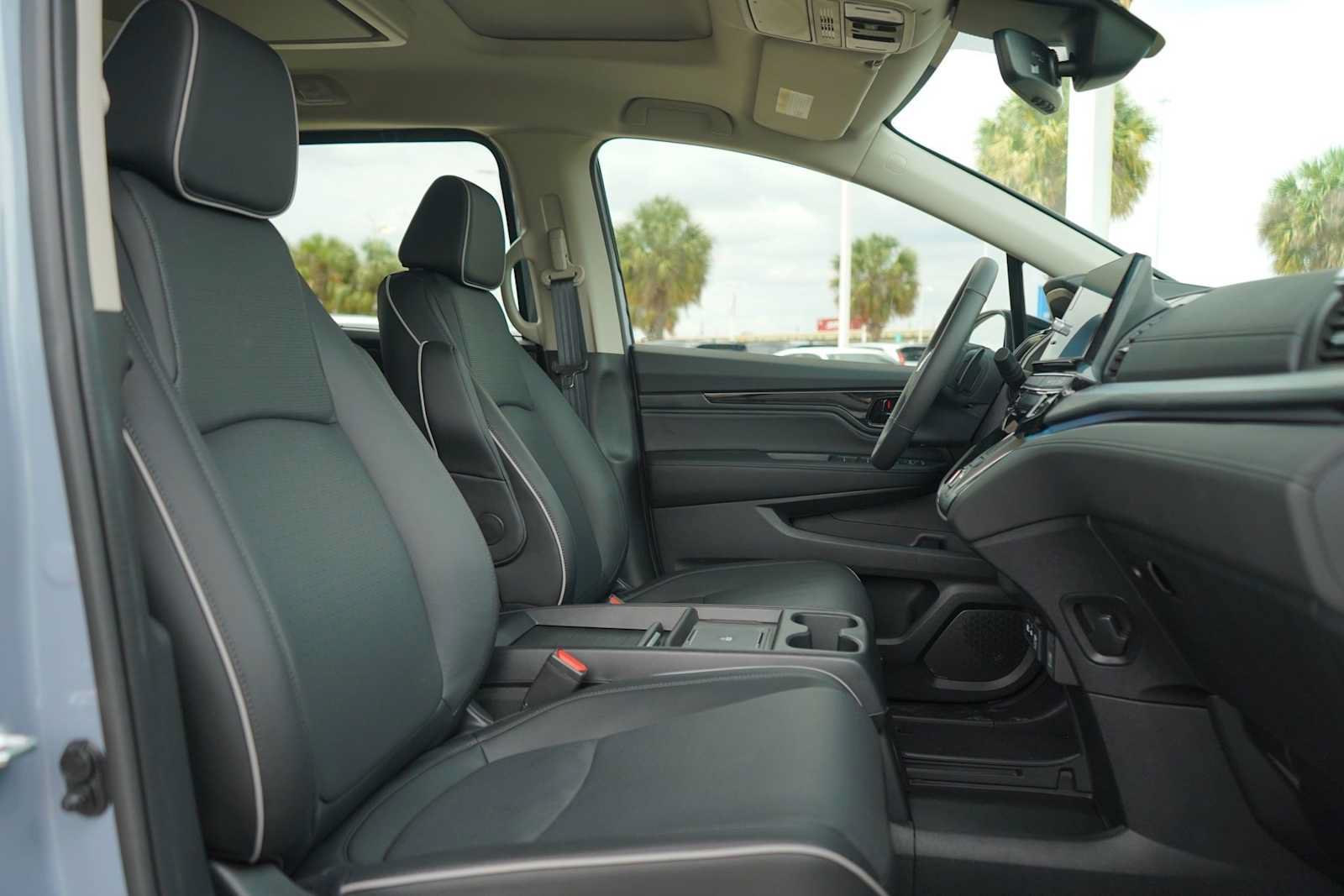 Certified 2026 Honda Odyssey Elite image 15