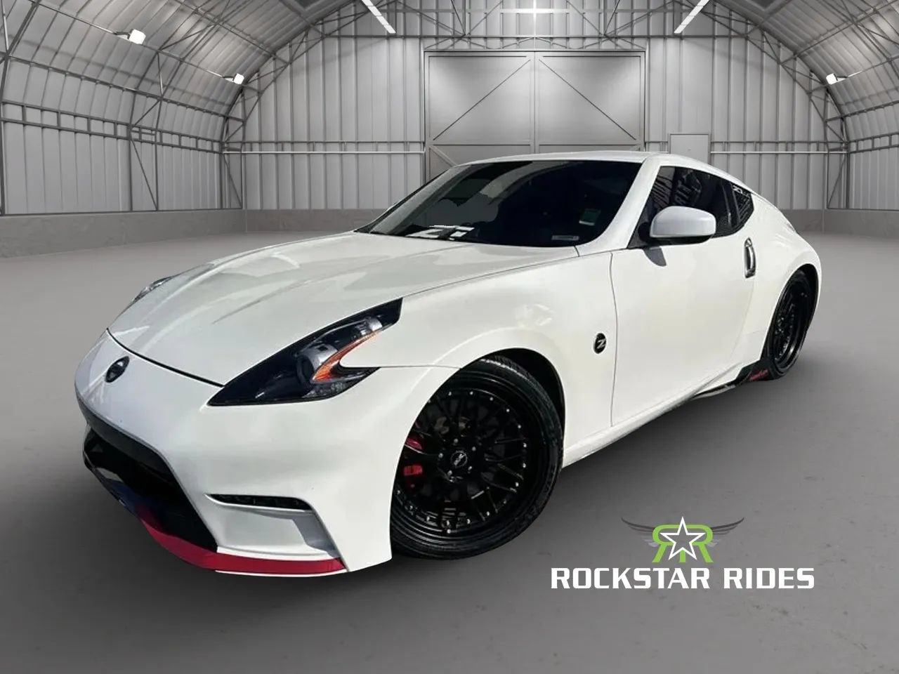Used 2018 Nissan 370Z Coupe RWD image 25