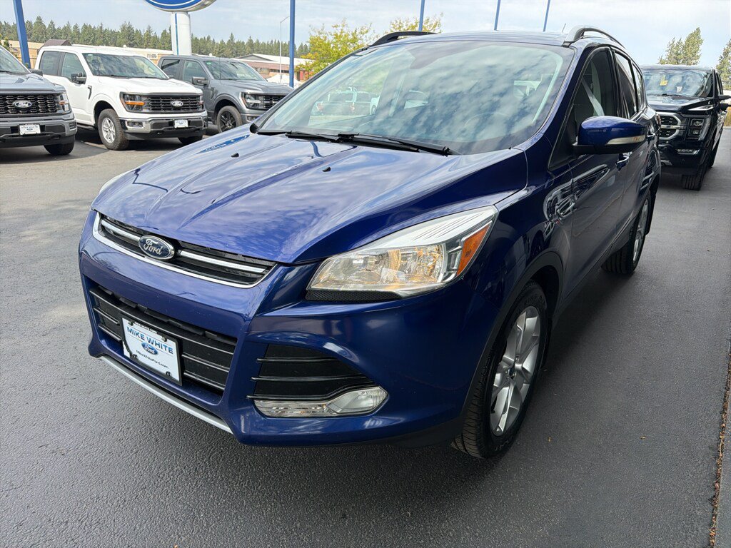 Used 2015 Ford Escape Titanium w/ Canadian Touring Package AWD/4WD image 3
