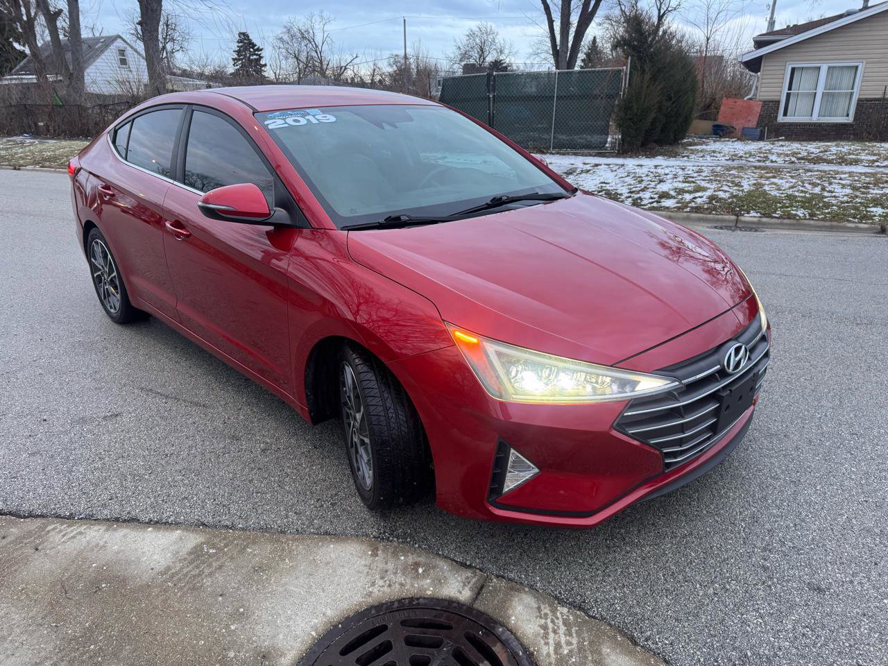 Used 2019 Hyundai Elantra Limited FWD image 3