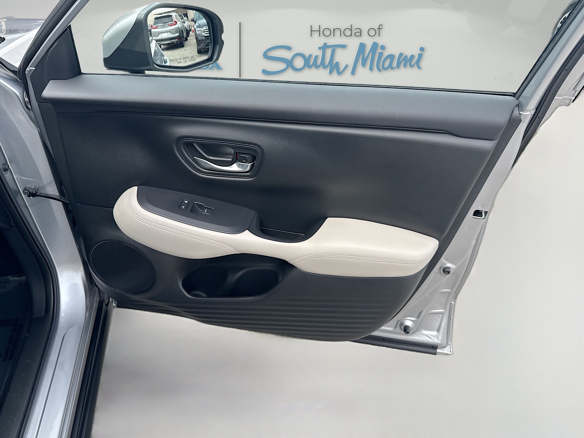 Certified 2024 Honda HR-V LX image 32