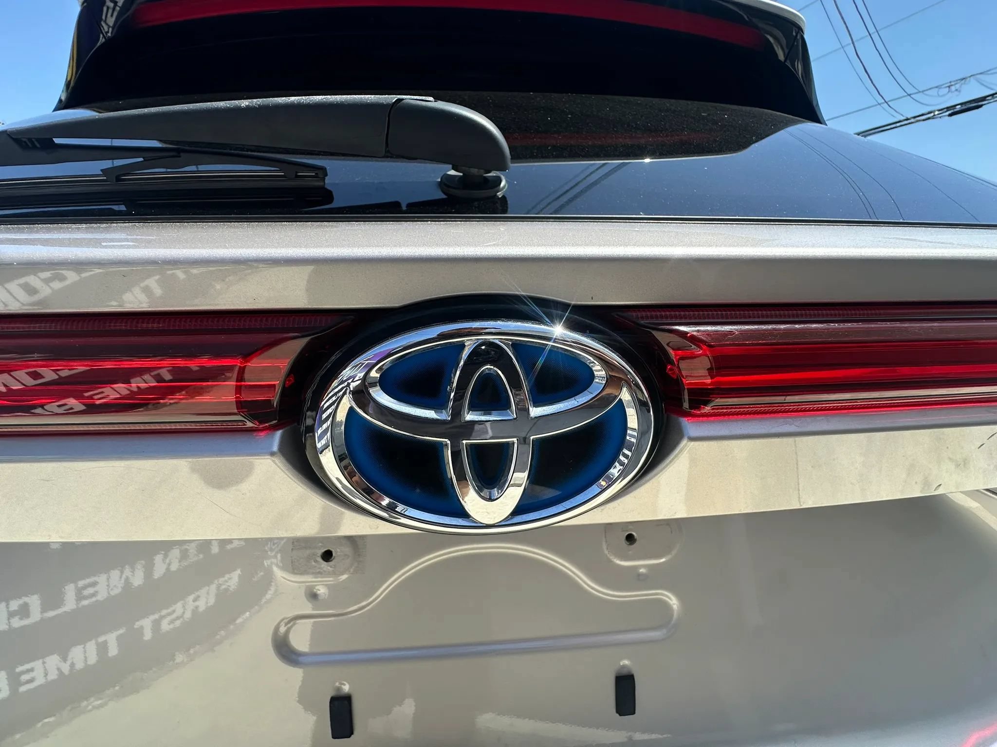 Used 2021 Toyota Venza XLE AWD/4WD image 6