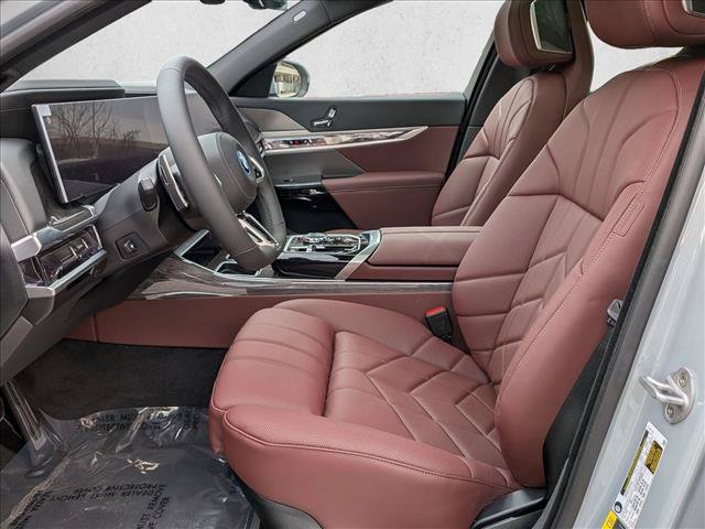 New 2026 BMW 750e xDrive AWD/4WD image 4