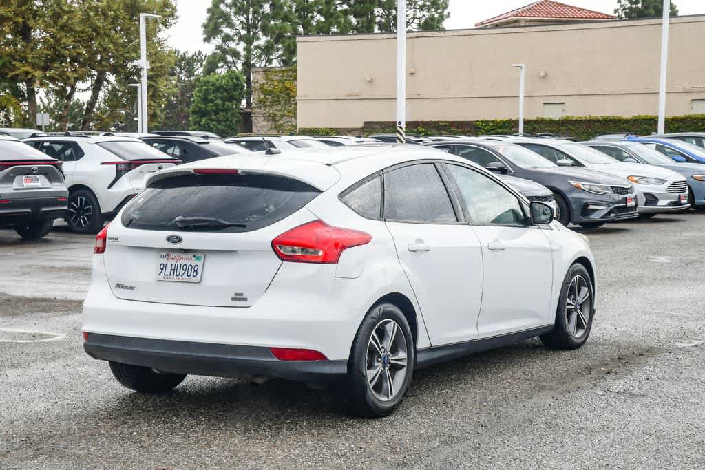 Used 2016 Ford Focus SE FWD image 9
