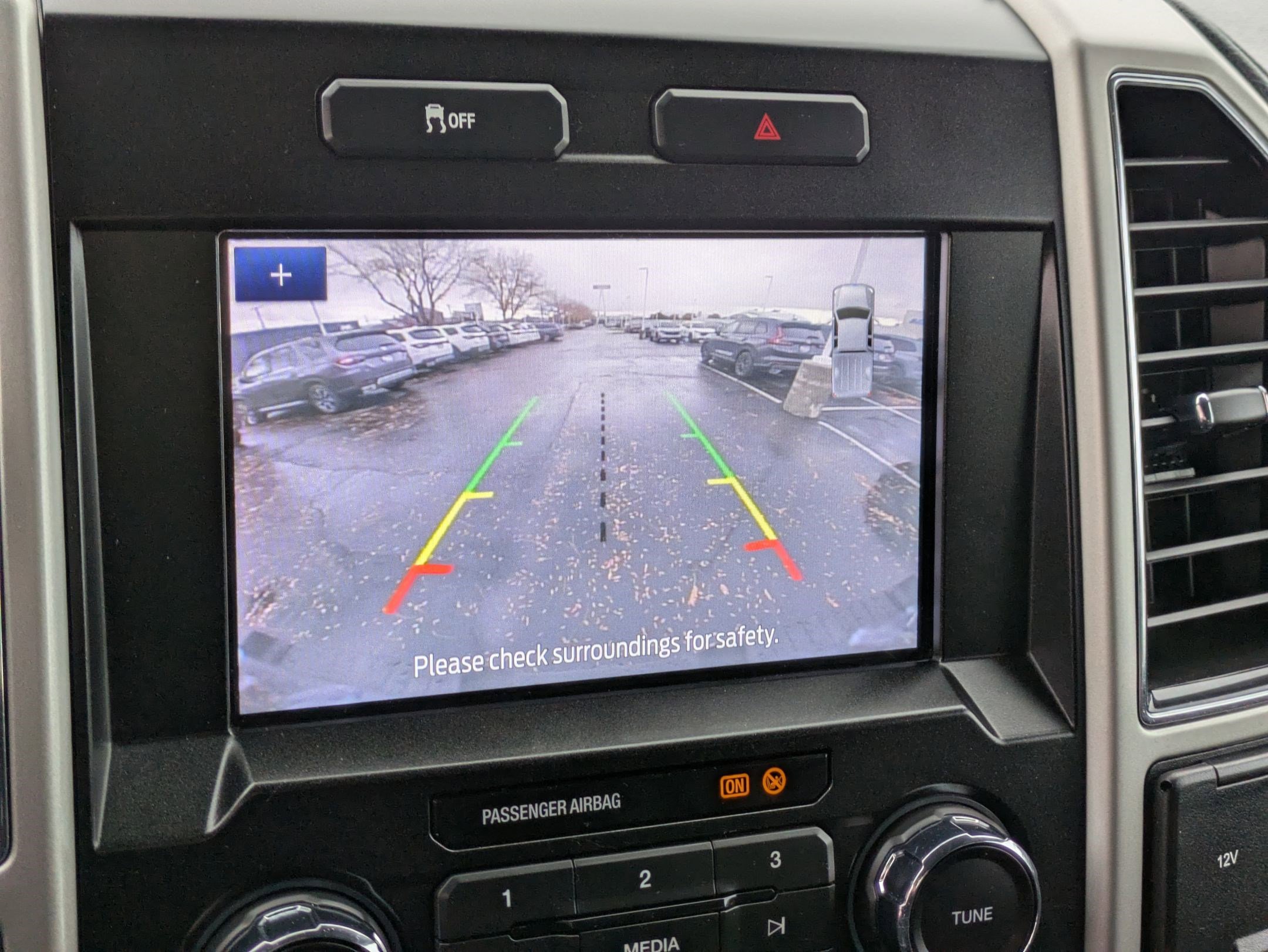 Used 2021 Ford F350 Lariat w/ Snow Plow/Camper Package image 22